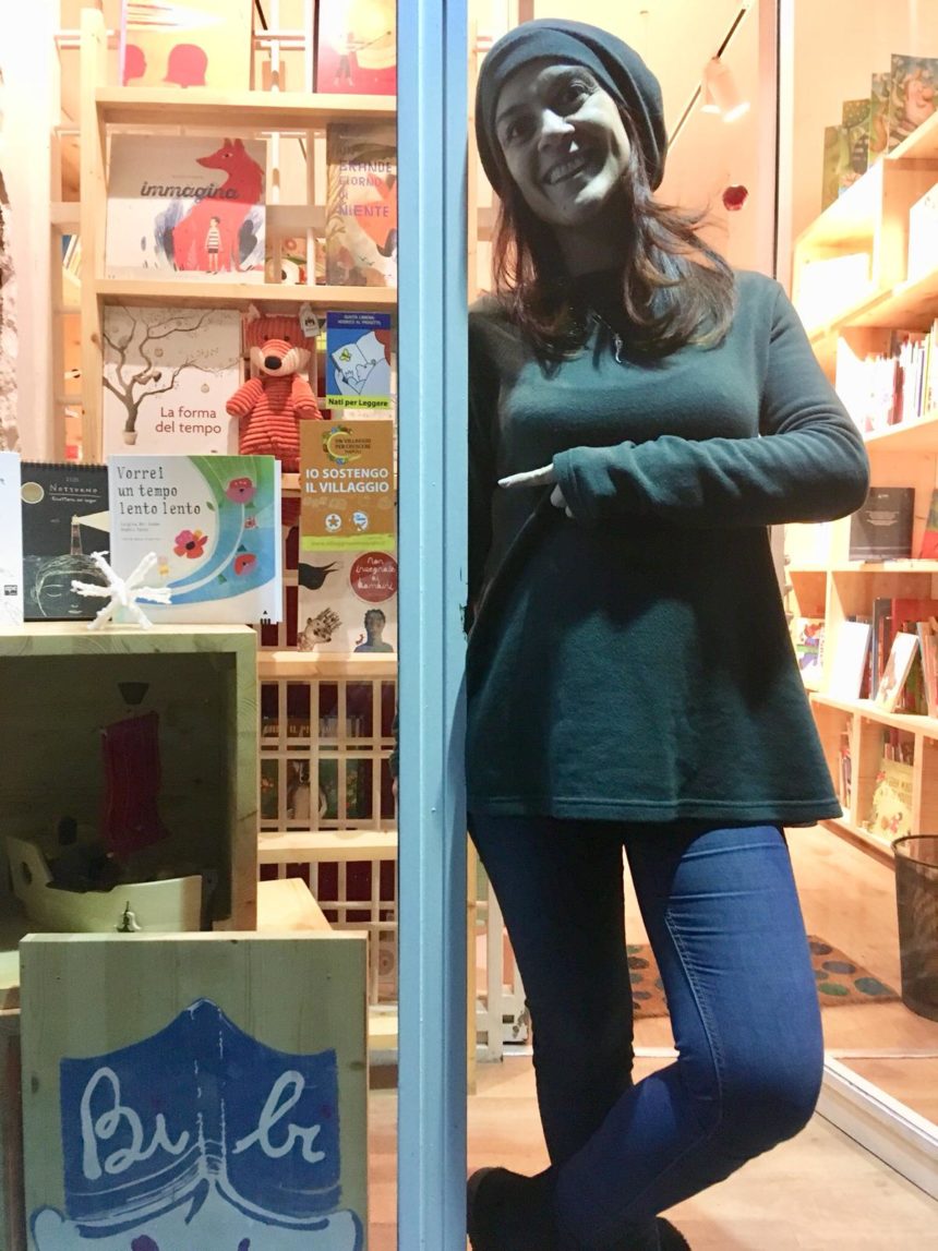 Bibi, la libreria di Napoli che regala storie al Villaggio