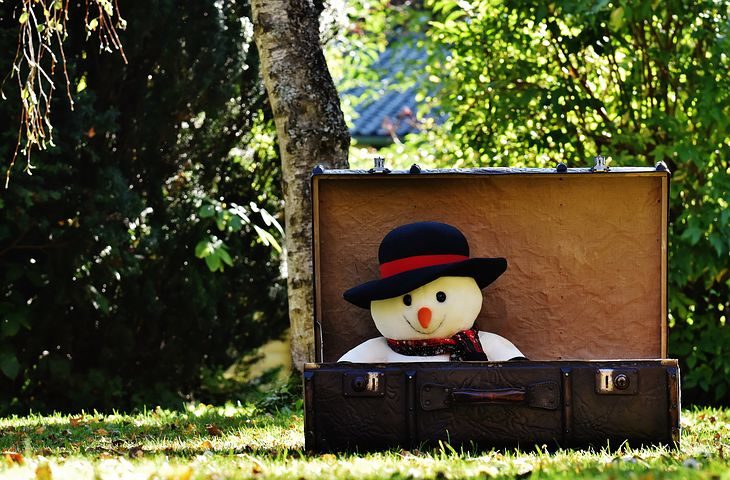 winter-ade-1706129__480 Chi ha inventato il Villaggio ha fatto una cosa veramente buona